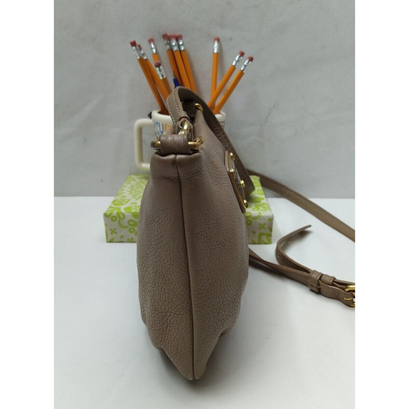 Marc By Marc Jacobs Brown Pebbled Leather Zipper Closure Small Crossbody Bag - Picture 3 of 16